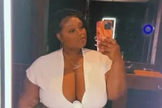 NO BARE.BJ ONLY car play or ur... - Image 2