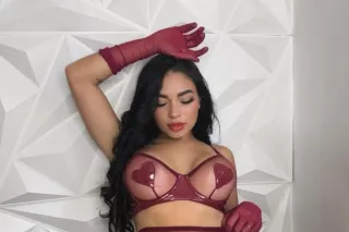 I am a hot and pleasant girl who seeks to satisfy your most secret fantasies educated, fun and sexy - Image 4