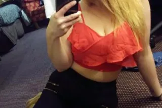 iM IN MISHUAWAKA INDIANA FOR A NIGHT! HMU - Image 2